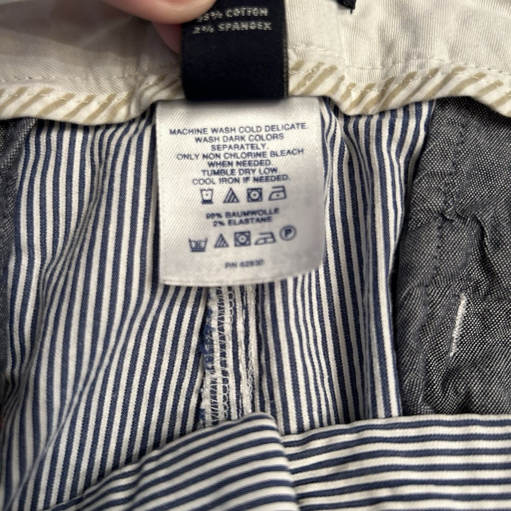 Lands End Shorts Long Bermuda Stripe Blue White Light Seersucker Sz 18 - Picture 8 of 11
